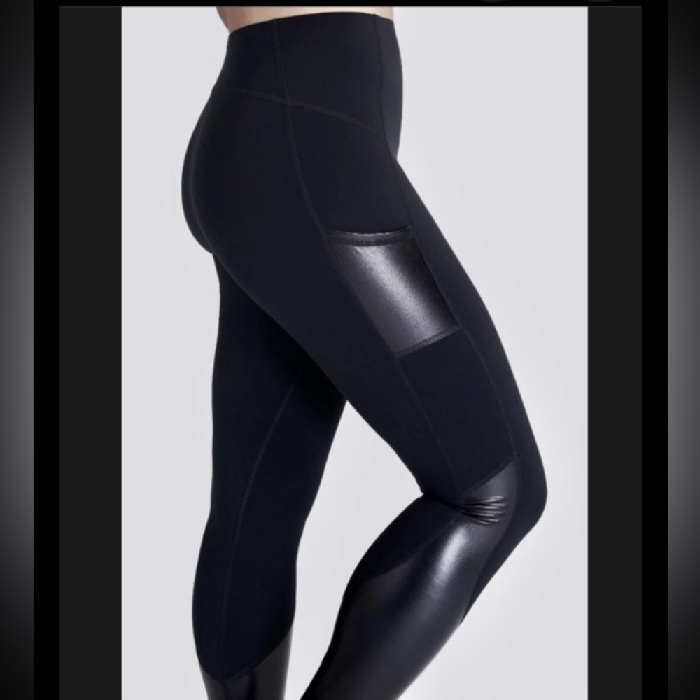 SPANX Gloss Panel Pocket Very Black Shaping Leggings NEW Womens Sz M